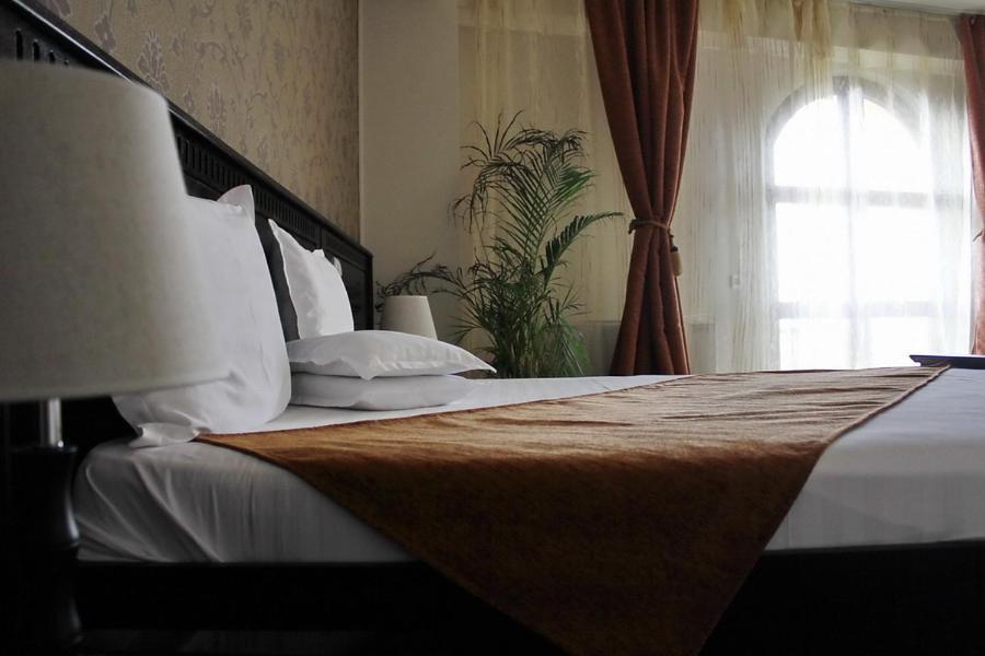 Hotel Imperium スチャヴァ エクステリア 写真